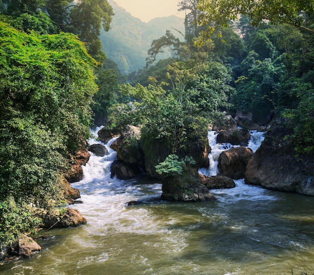 Fiume in Vietnam