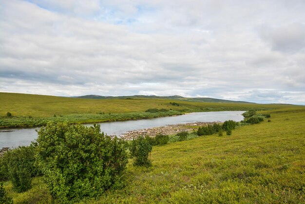 Fiume PIKE nel Parco naturale degli Urali Polari
