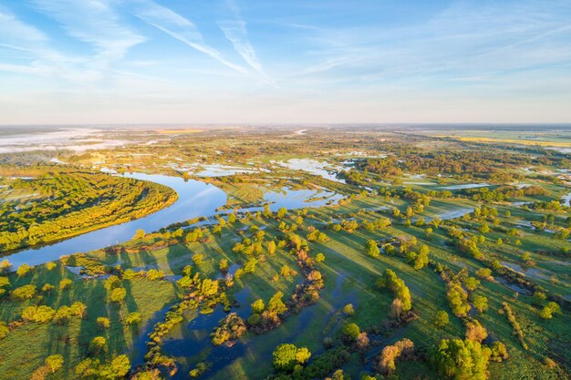 Fiume Prypiac' Bielorussia in primavera