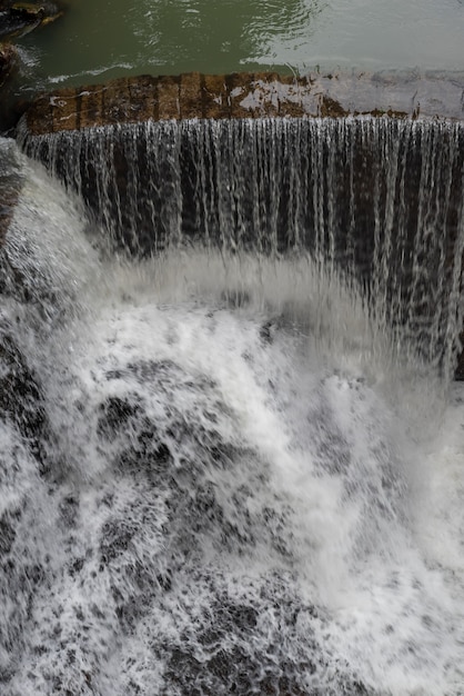 Fiumi e cascate in campagna