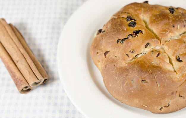 Focaccia di Pan Di Ramerino alla cannella