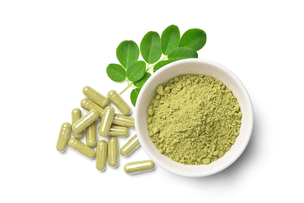 Foglie di Moringa essiccate a terra con capsule in polvere