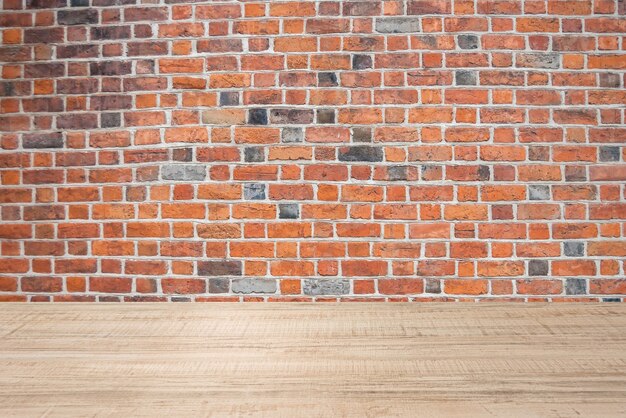 Fondo astratto della plancia di legno e del muro di pietra del mattone