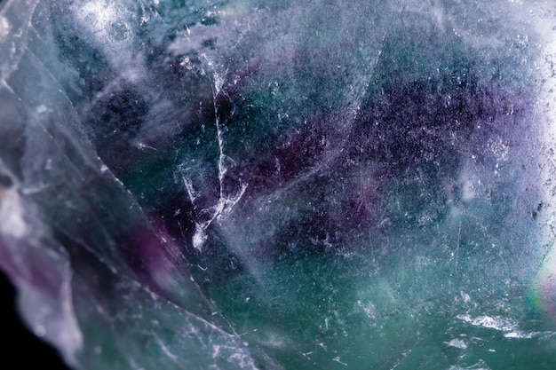 Fondo bianco della pietra della fluorite minerale macro