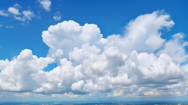 Fondo del cielo blu di Cloudscape con i cumuli