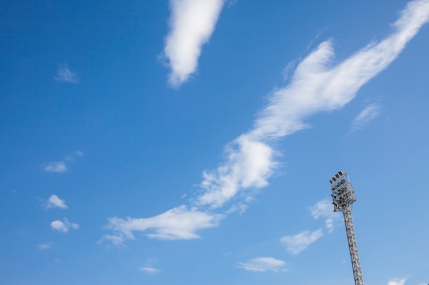 Fondo del cielo delle luci dello stadio.