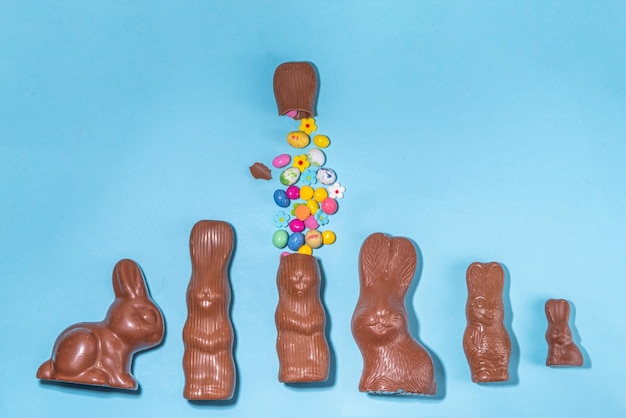 Fondo dell'uovo e del coniglietto di cioccolato di Pasqua