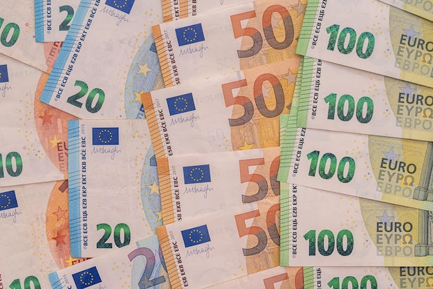 Fondo economico dei soldi delle banconote in euro luminoso