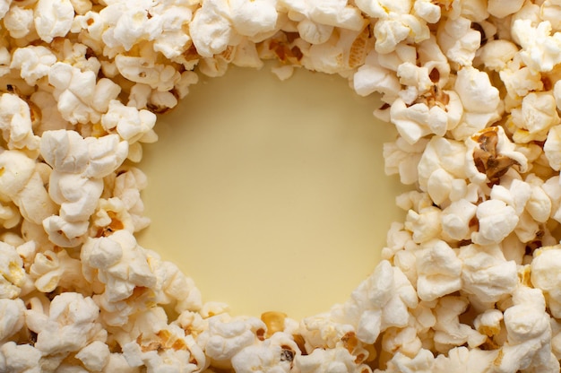 Fondo fresco della struttura del popcorn della farfalla con copyspace