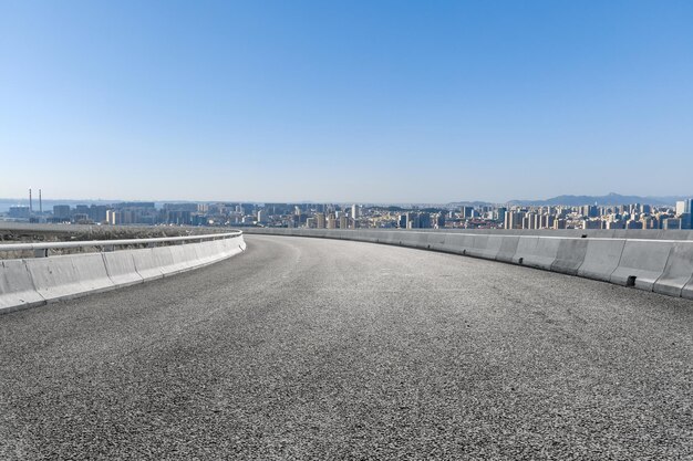 Fondo stradale e paesaggio urbano