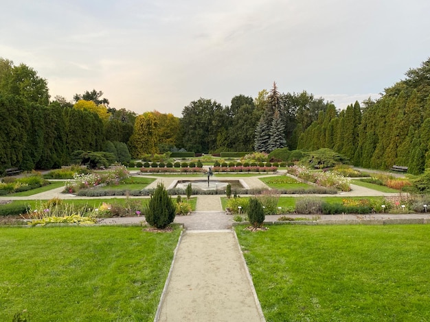 Fontana della Ballerina nel Giardino Botanico di Poznan, Polonia