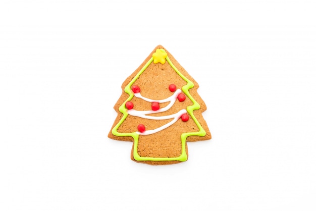 Forma dell&#39;albero di Natale del pan di zenzero su bianco