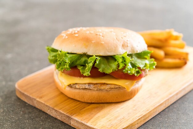 formaggio con hamburger di maiale