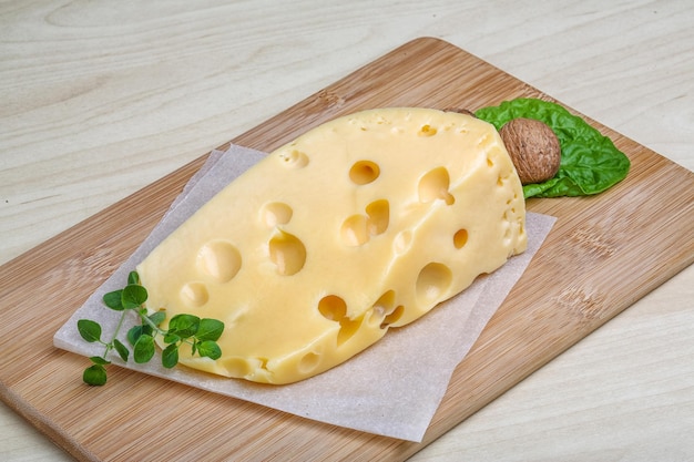 Formaggio giallo