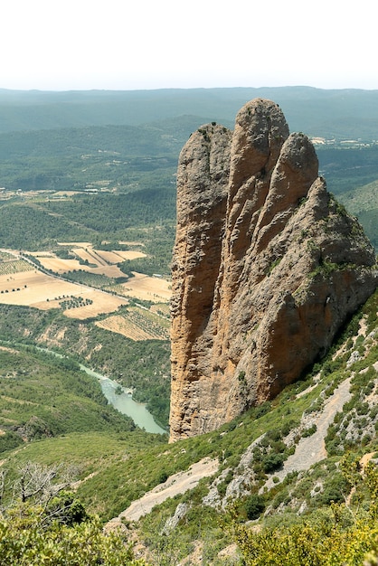 Formazione geologica dei mallos de Riglos a Huesca Aragona
