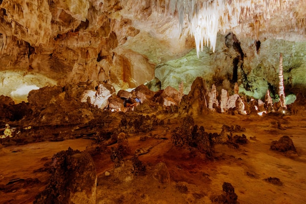 Formazioni calcaree delle Carlsbad Caverns delle montagne della Guadalupa.