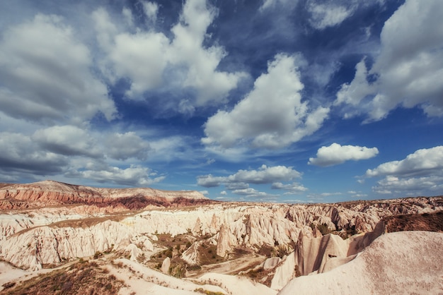 Formazioni geologiche uniche nella valle della Cappadocia