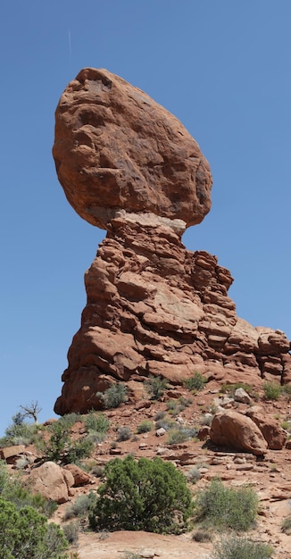 Formazioni rocciose contro un cielo blu limpido