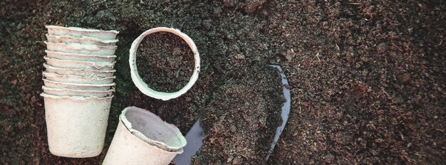 Forniture di terra e giardinaggio.