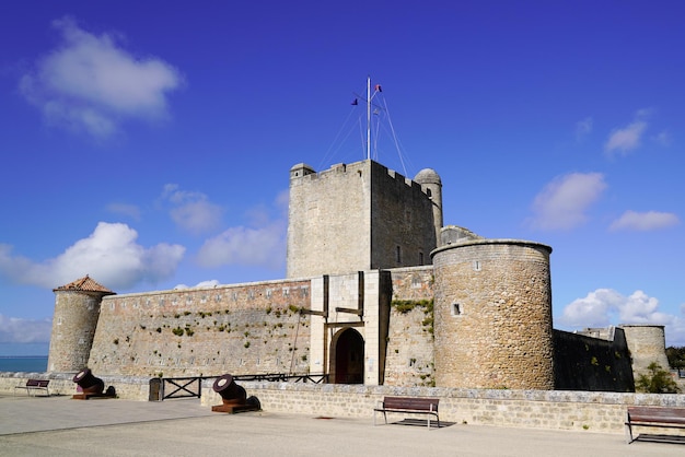 Fortezza medievale militare di Vauban di Fouras in una giornata di sole nella Charente Francia
