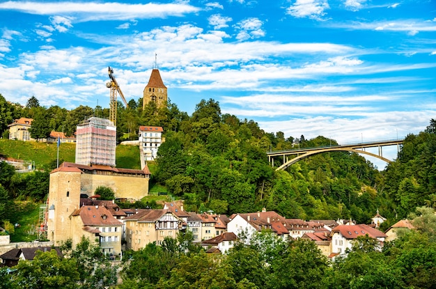 Fortificazioni medievali e ponte Gotteron a Friburgo, in Svizzera