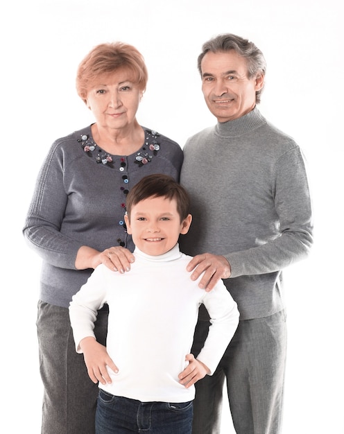 Foto di famiglia di nonna nonno e nipote.isolato su sfondo bianco