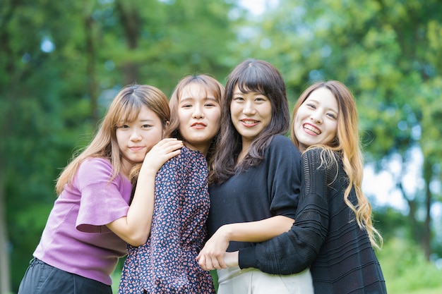 Foto di gruppo di ragazze giapponesi