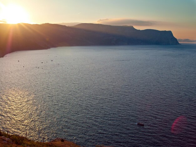 Foto vie mare montagne scogliere in Crimea