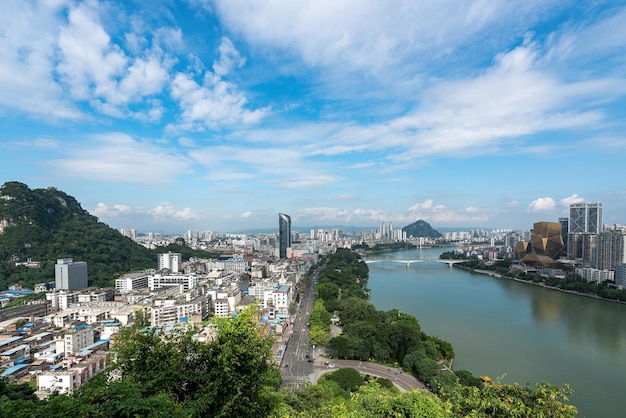 Fotografia aerea Cina Liuzhou città moderna architettura paesaggio skyline