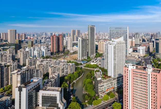 Fotografia aerea del paesaggio di architettura della città di Wuxi in Cina