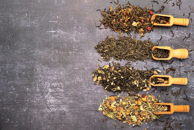 Fotografia alimentare di tisane e misurini