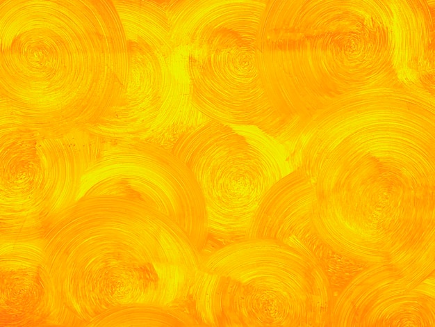 Fotografia completa della parete dipinta di giallo