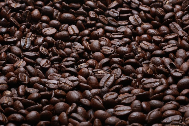 Fotografia completa di chicchi di caffè arrostiti