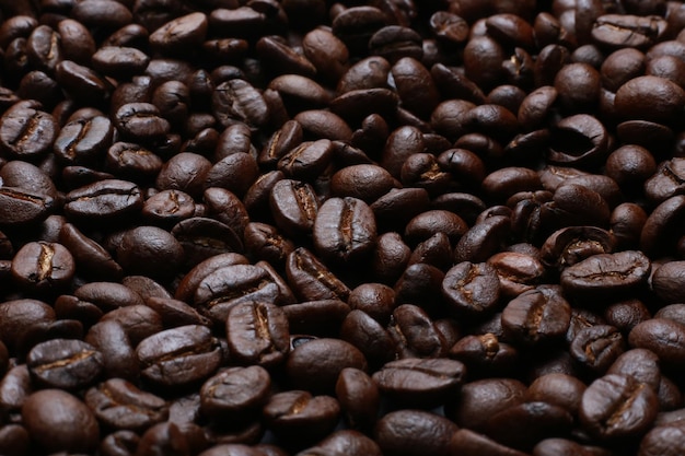 Fotografia completa di chicchi di caffè arrostiti