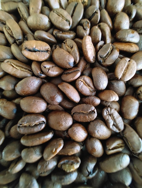 Fotografia completa di chicchi di caffè arrostiti