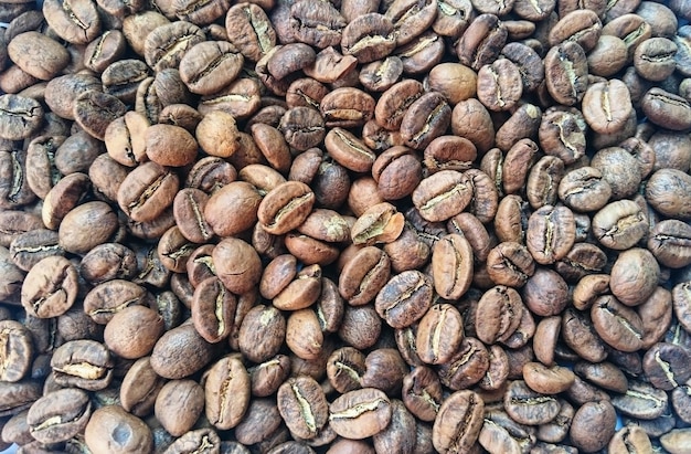 Fotografia completa di chicchi di caffè arrostiti