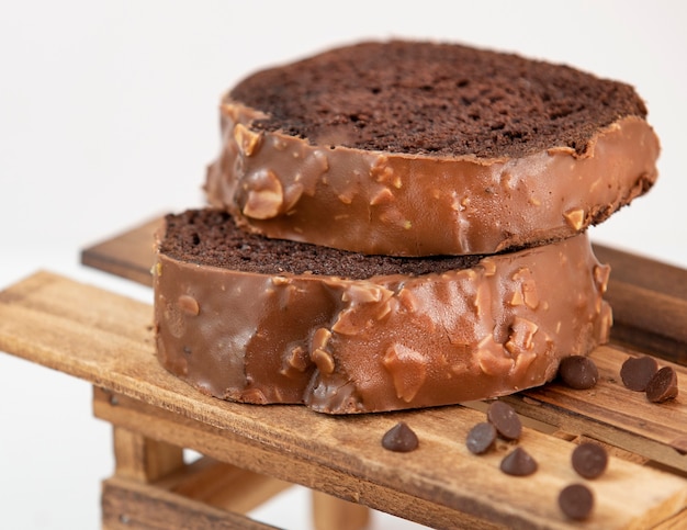 Fotografia di fette di torta al cioccolato