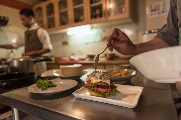 Fotografie di piatti tipici peruviani in un ristorante a Cusco.