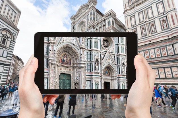 Fotografie turistiche facciata del Duomo di Firenze