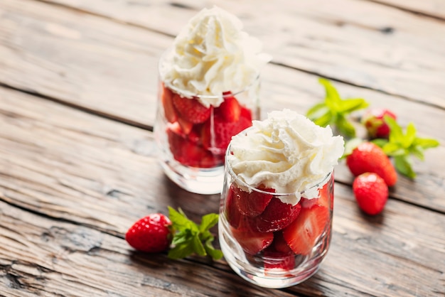 Fragola con panna montata