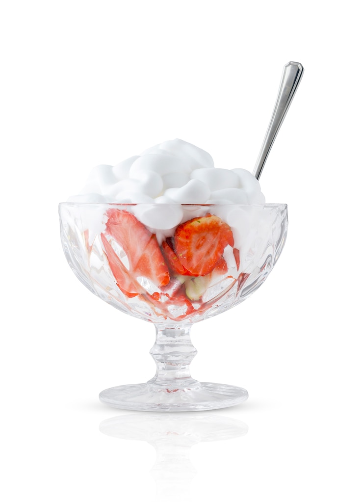 Foto fragola con panna montata