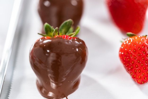 Fragole ricoperte di cioccolato