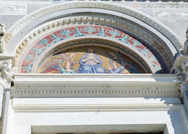 Frammento del Duomo di Pisa in onore dell'Assunzione della Beata Vergine Maria