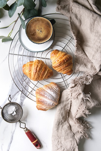 Fresco croissant al forno