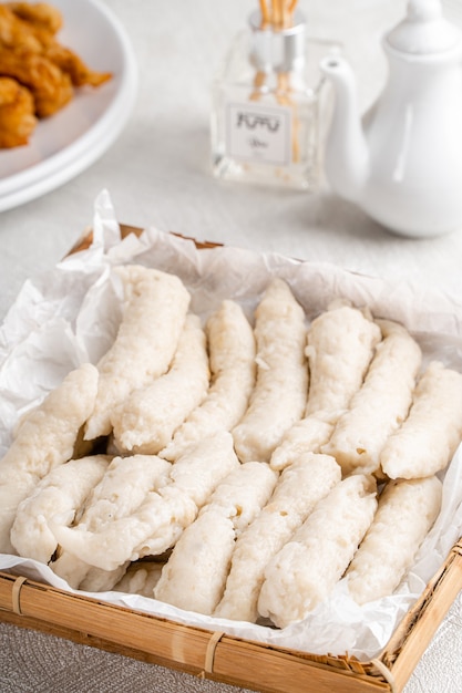 Fried Otak Otak è una torta di pesce del sud-est asiatico a base di carne di pesce macinata mescolata con salsa di peperoncino