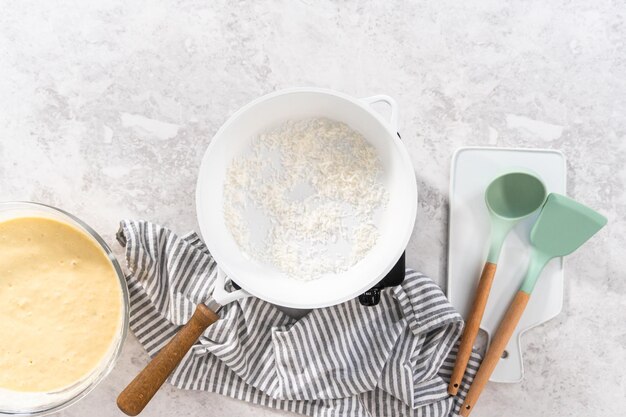 Frittelle di banane al cocco