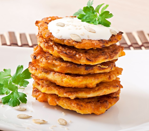 Frittelle di zucca con panna acida