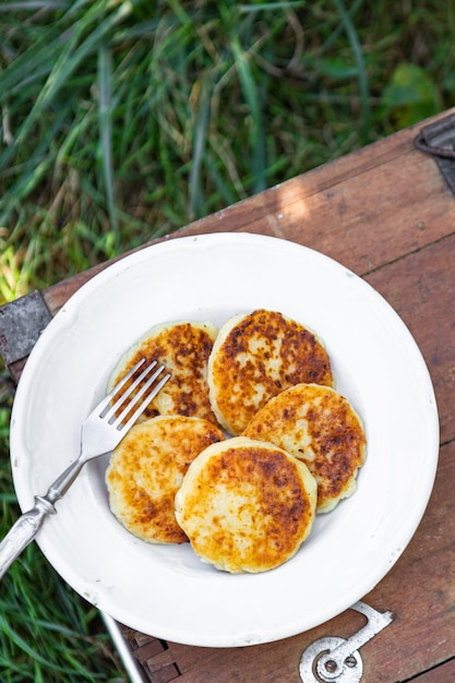 frittelle ricotta syrniki dolce colazione pasto all'aperto spuntino