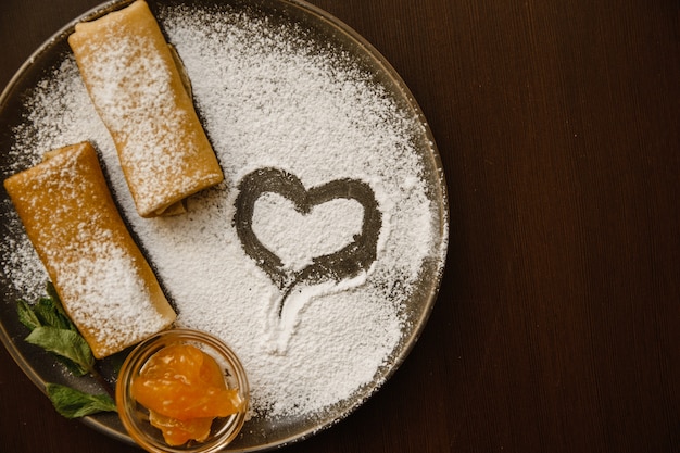 Frittelle russe con marmellata di arance