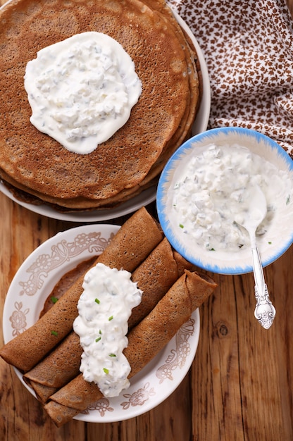 Frittelle salate con salsa acida